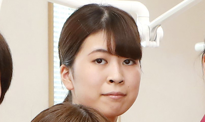 歯科衛生士　佳奈ちゃん