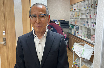 事務長　ホンマさん