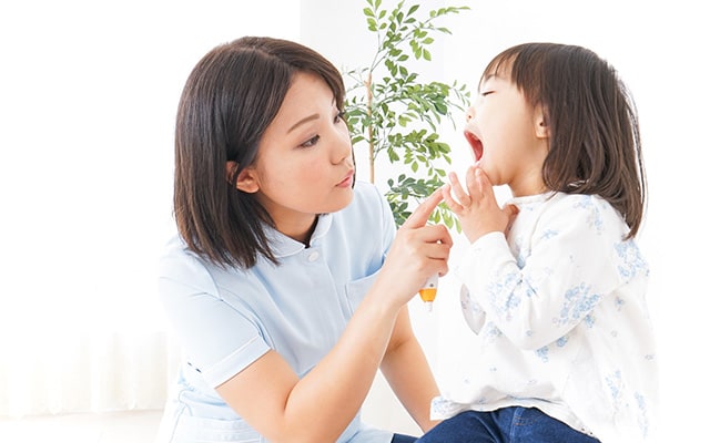 お子さまへの歯磨き指導 イメージ写真